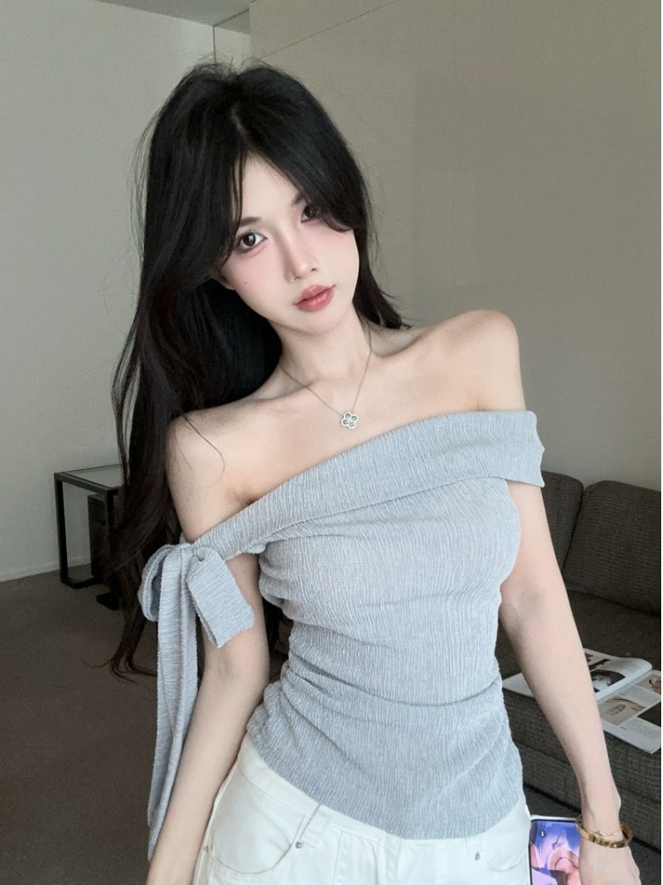 Baharatlı Kız Tek Omuzlu Beli  - T Shirt Tight Fit incelemesi ve fiyatı